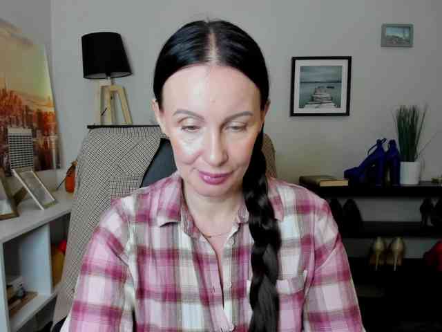 velvetJasmine webcam