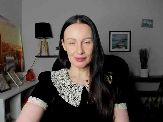 velvetJasmine webcam