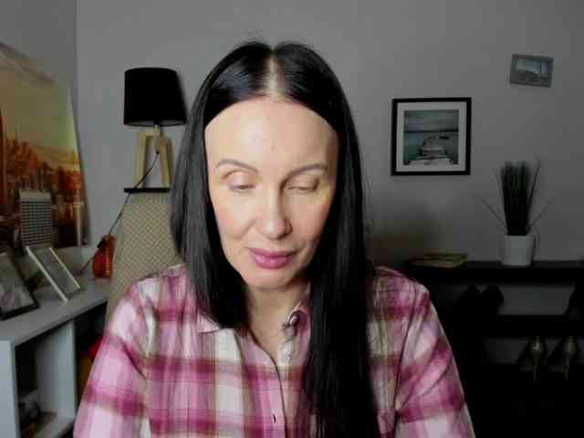 velvetJasmine webcam