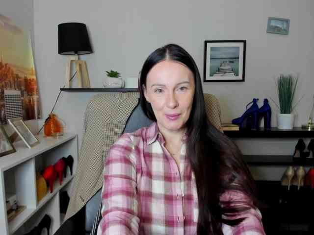 velvetJasmine webcam