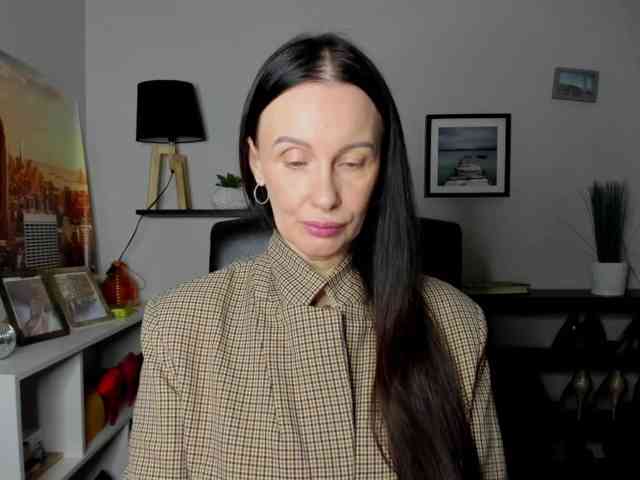 velvetJasmine webcam