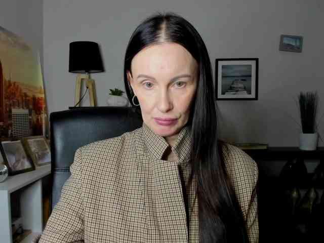 velvetJasmine webcam