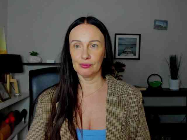 velvetJasmine webcam