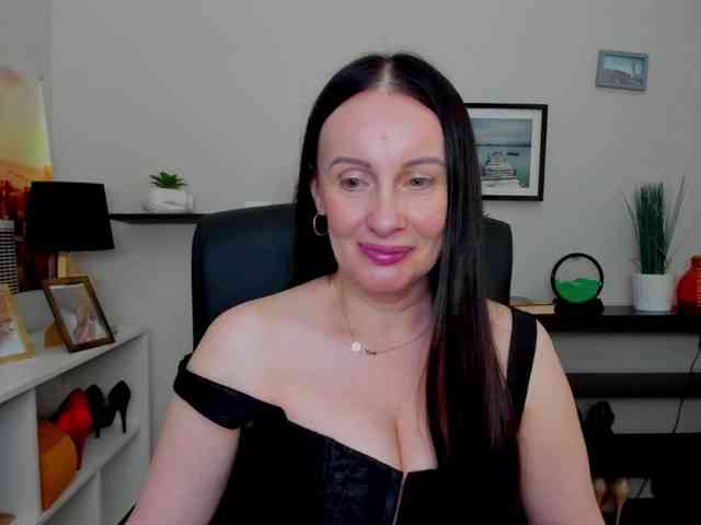 velvetJasmine webcam