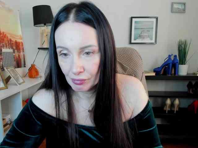 velvetJasmine webcam