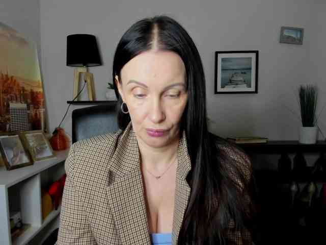 velvetJasmine webcam