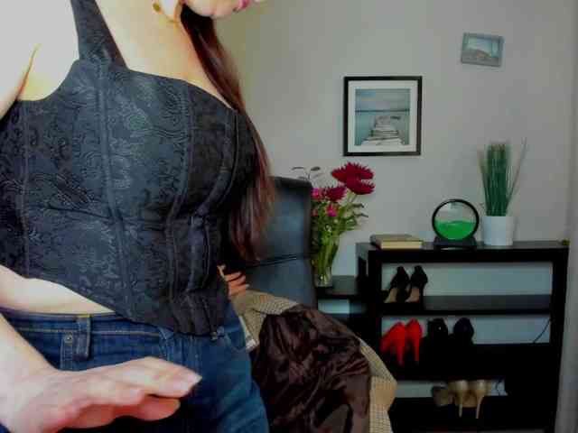 velvetJasmine webcam