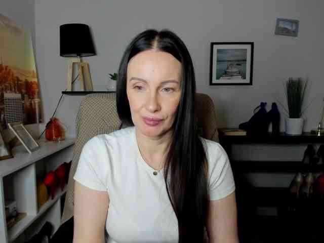 velvetJasmine webcam