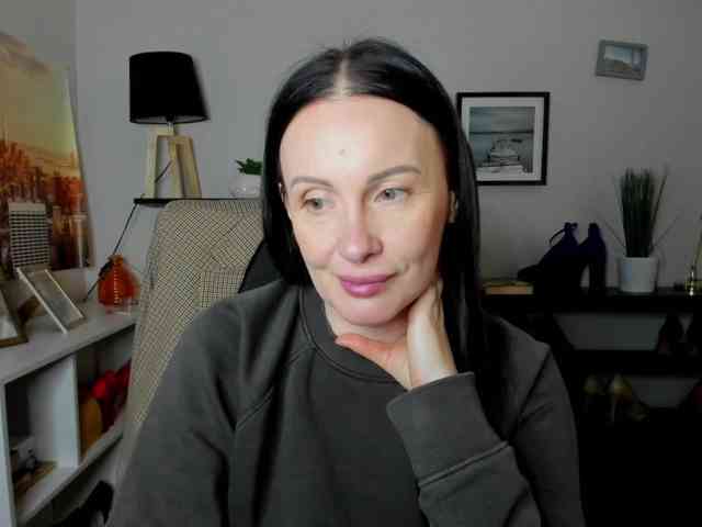 velvetJasmine webcam