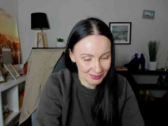 velvetJasmine webcam