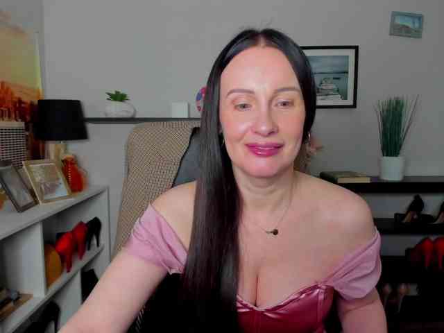 velvetJasmine webcam