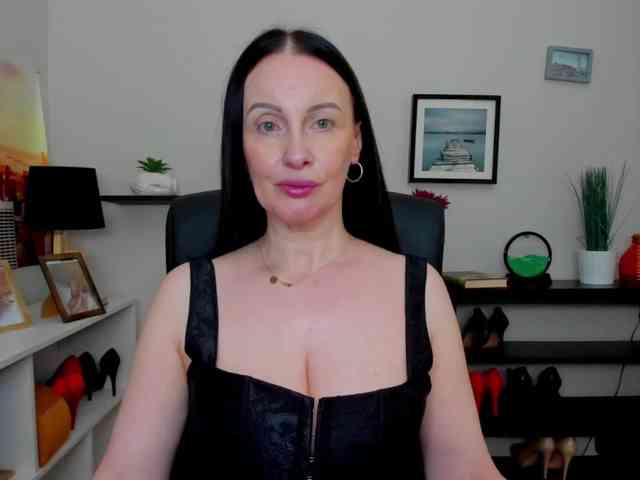 velvetJasmine webcam