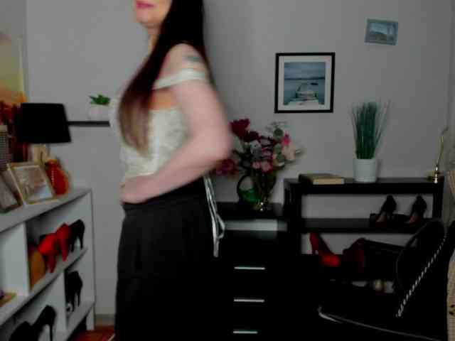 velvetJasmine webcam