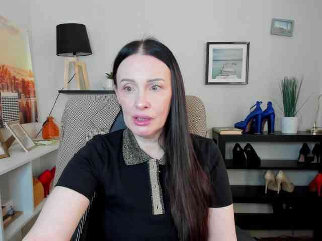 velvetJasmine webcam