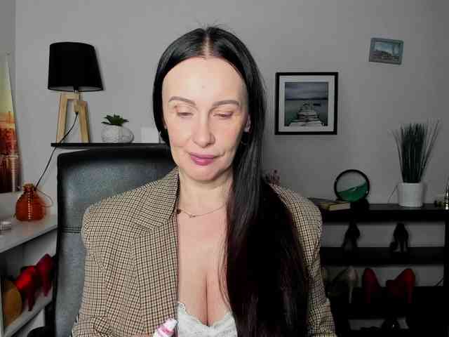 velvetJasmine webcam