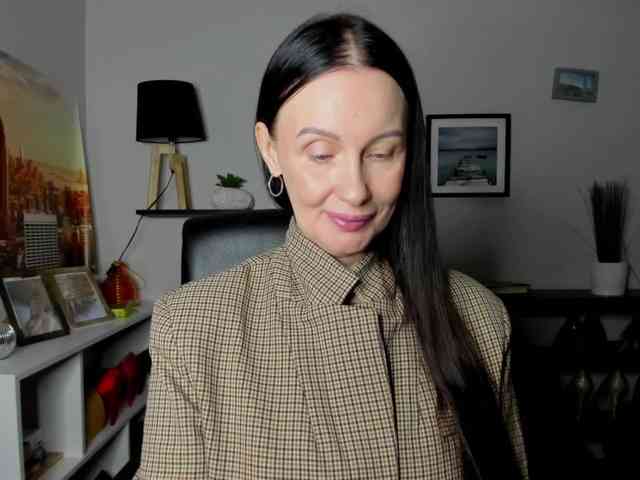 velvetJasmine webcam