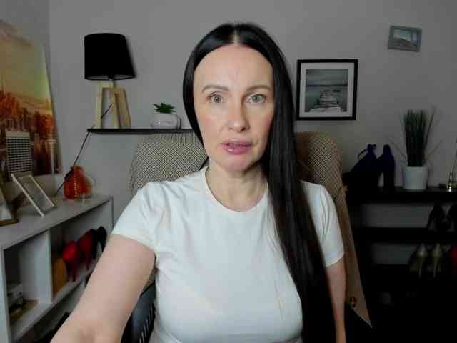 velvetJasmine webcam