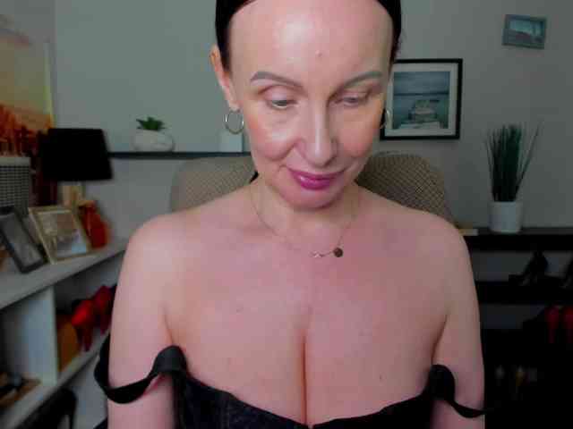 velvetJasmine webcam