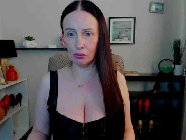 velvetJasmine webcam