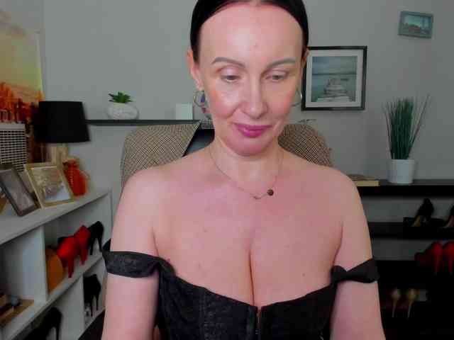 velvetJasmine webcam