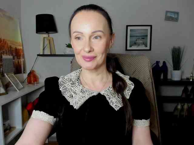 velvetJasmine webcam