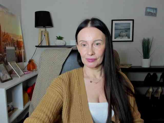 velvetJasmine webcam