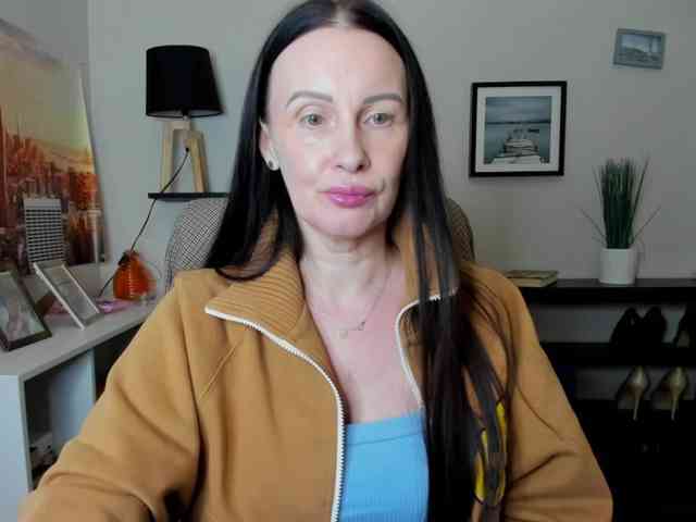 velvetJasmine webcam