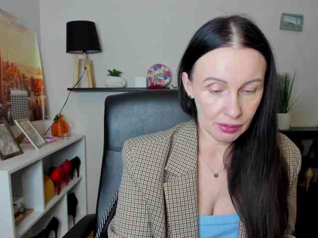 velvetJasmine webcam