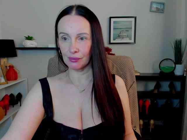 velvetJasmine webcam