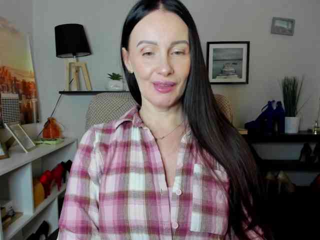 velvetJasmine webcam