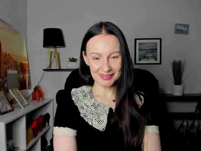 velvetJasmine webcam