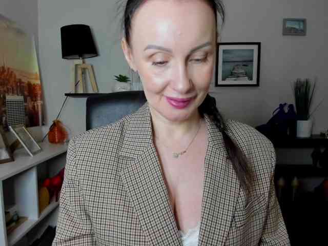 velvetJasmine webcam