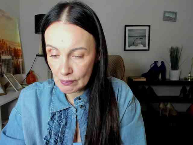 velvetJasmine webcam