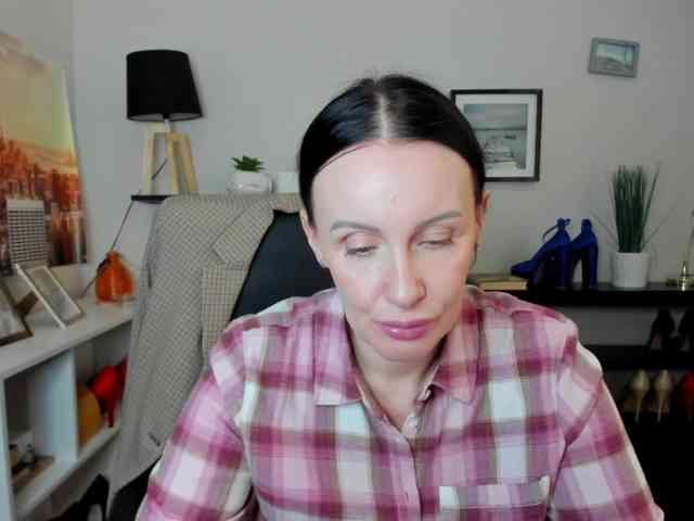 velvetJasmine webcam