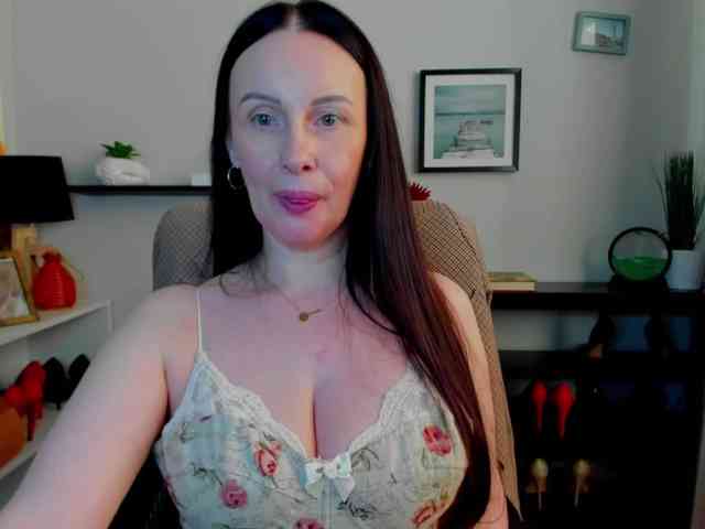 velvetJasmine webcam