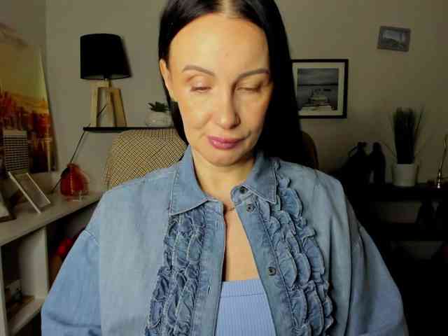 velvetJasmine webcam