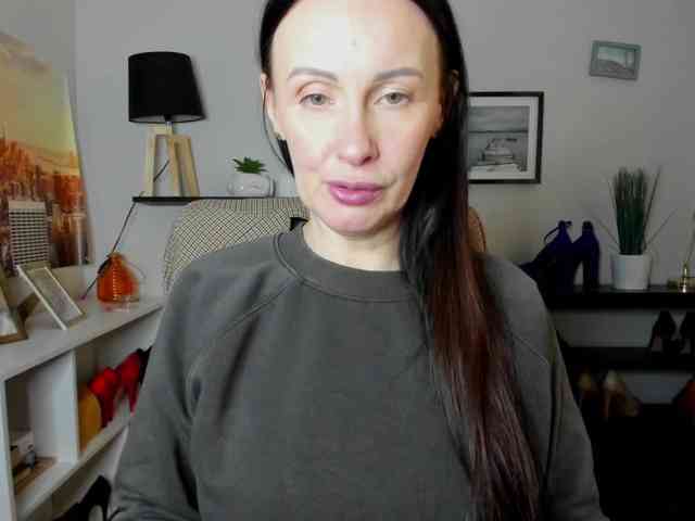 velvetJasmine webcam