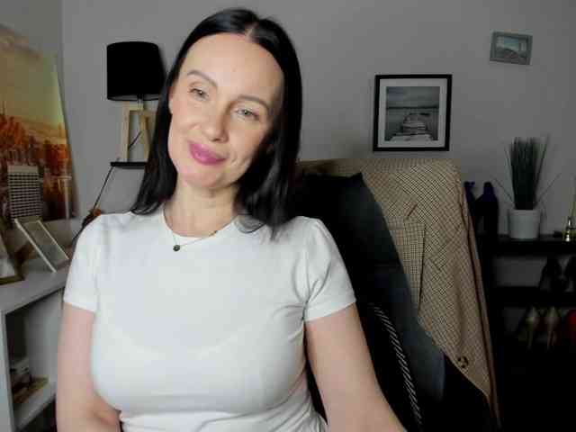 velvetJasmine webcam