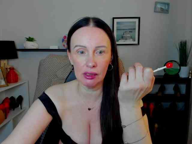 velvetJasmine webcam