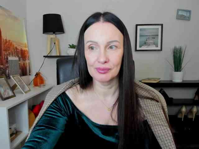 velvetJasmine webcam