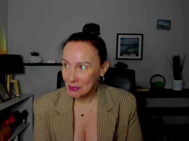 velvetJasmine webcam