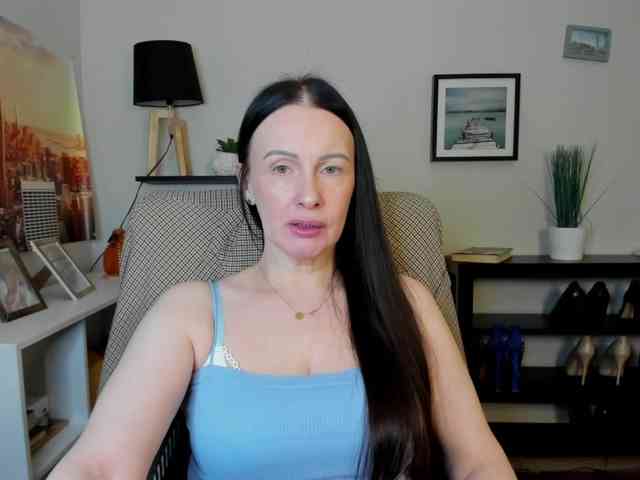 velvetJasmine webcam