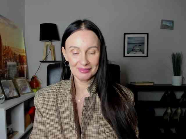 velvetJasmine webcam