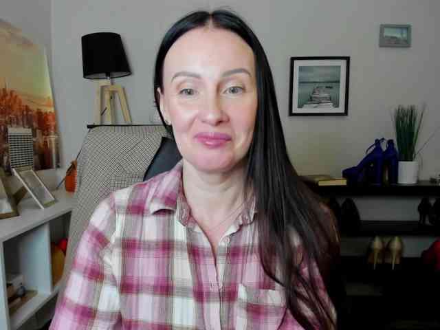 velvetJasmine webcam