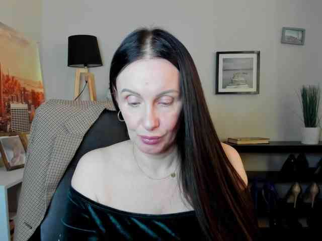 velvetJasmine webcam