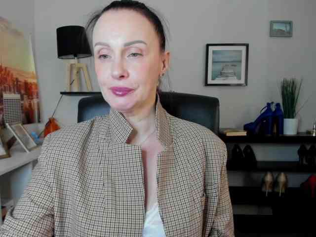 velvetJasmine webcam