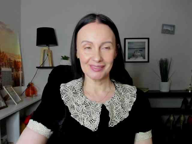 velvetJasmine webcam