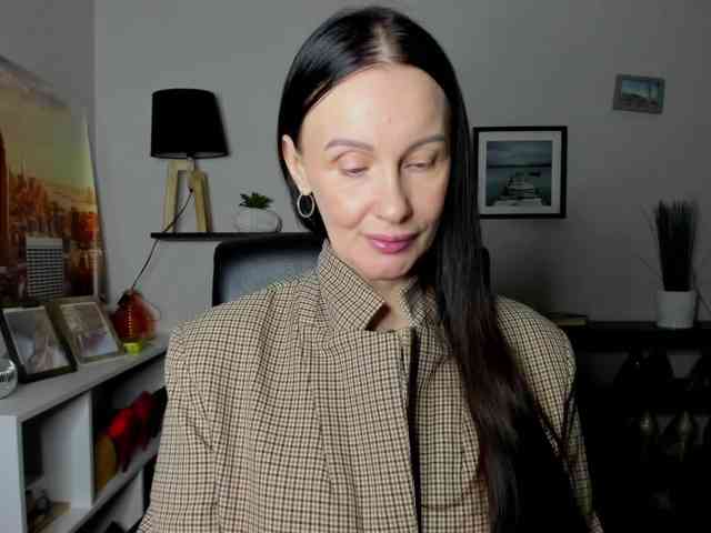 velvetJasmine webcam