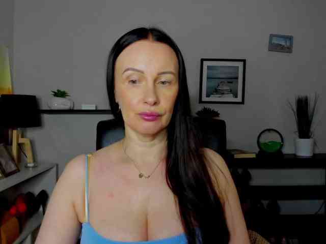 velvetJasmine webcam