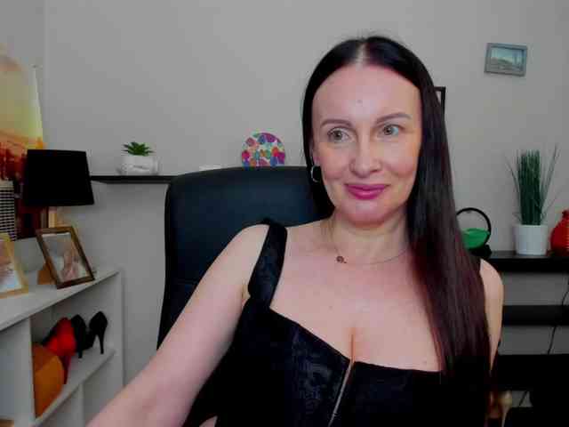 velvetJasmine webcam